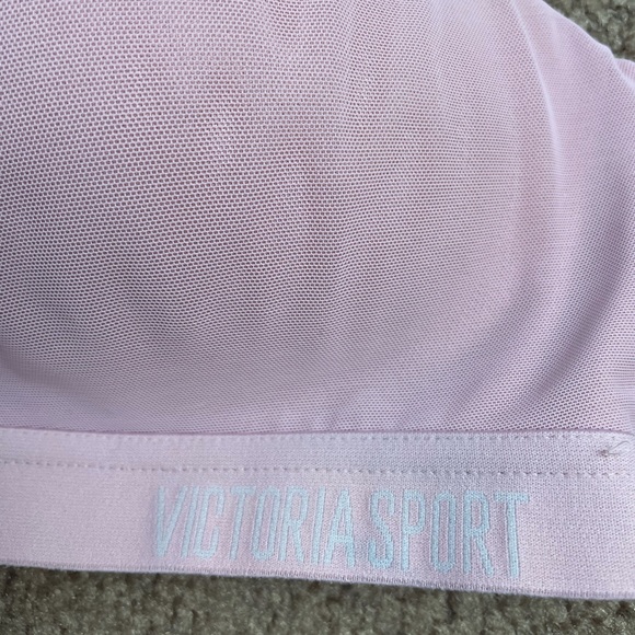 Lightweight by Victoria’s Secret Sports Bra 34C - Picture 11 of 14